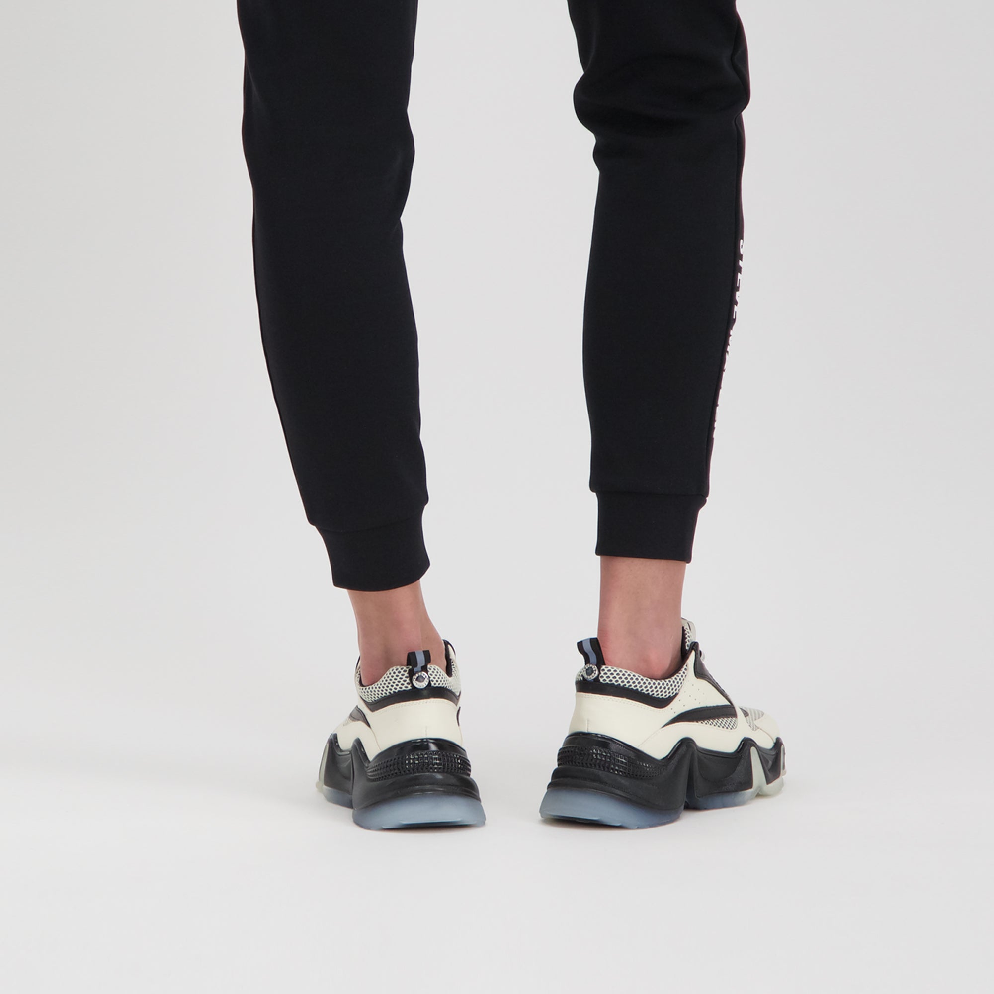 City Soul Black/Bone Sneakers